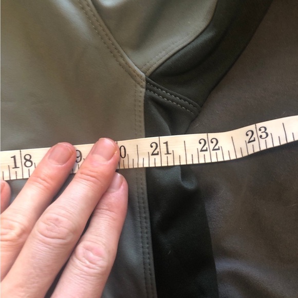 New Balance Gray Jacket - Picture 8 of 10